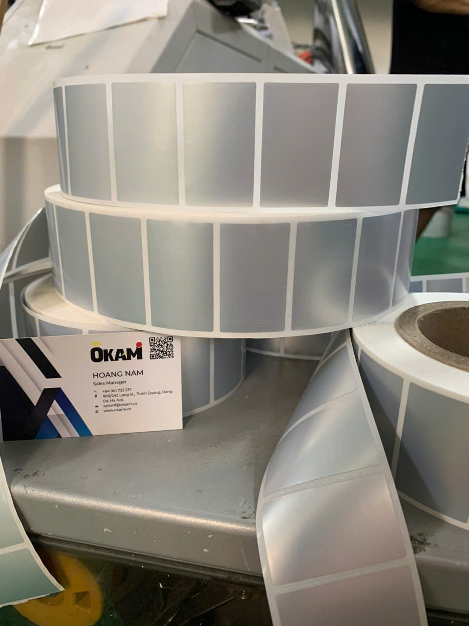 Sản xuất Decal xi bạc 50x30 cuộn dài 50m