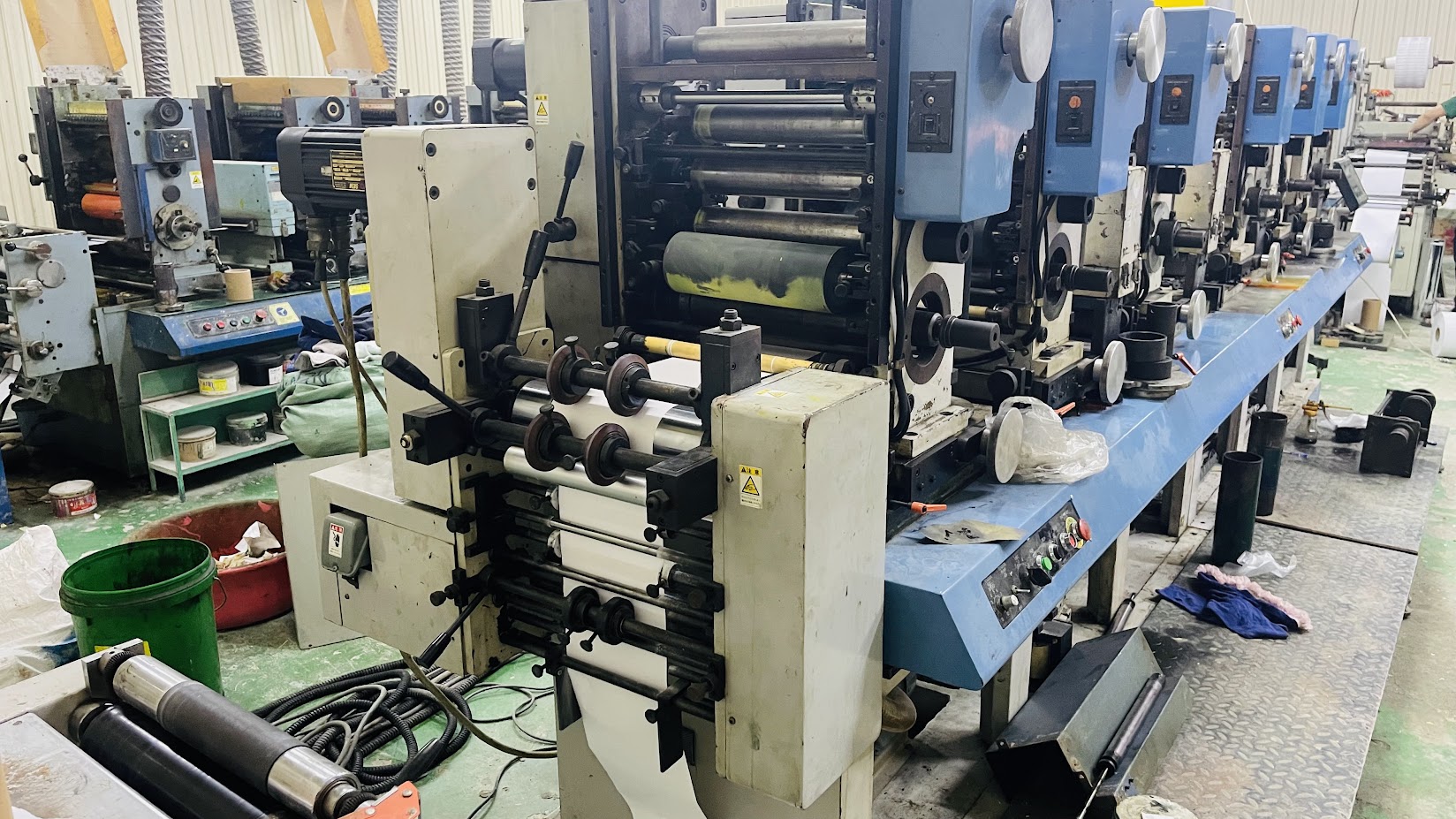 Máy in letterpress Lintec LPM-300 6 màu UV