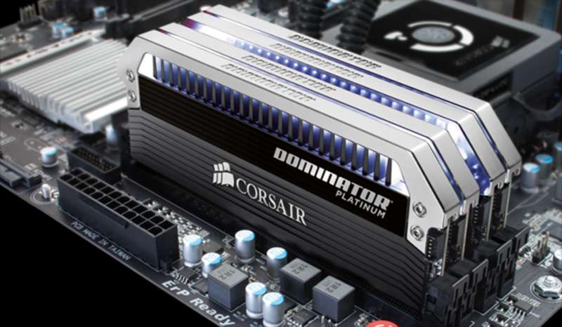 RAM Corsair Dominator Platinum DDR4 16gb 3200MHz