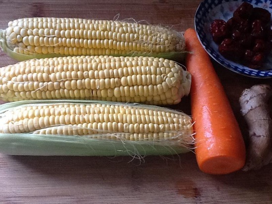 TÁO ĐỎ HẦM SƯỜN NON NGON ĐẬM VỊ XƯƠNG