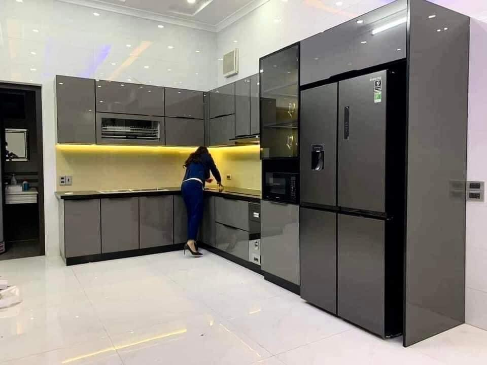 5-nguyen-nhan-khien-tu-bep-nhua-nhanh-xuong-cap-va-cach-khac-phuc