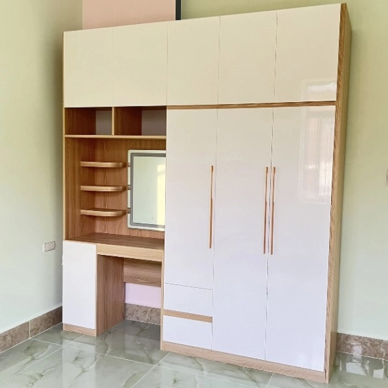 bi-quyet-bao-quan-tu-quan-ao-nhua-ben-dep-nhu-moi