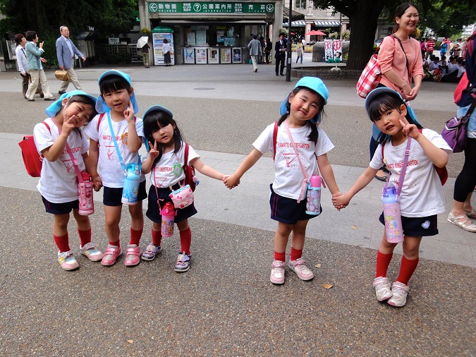 khich-le-de-tre-phan-ung-tich-cuc-voi-moi-thu