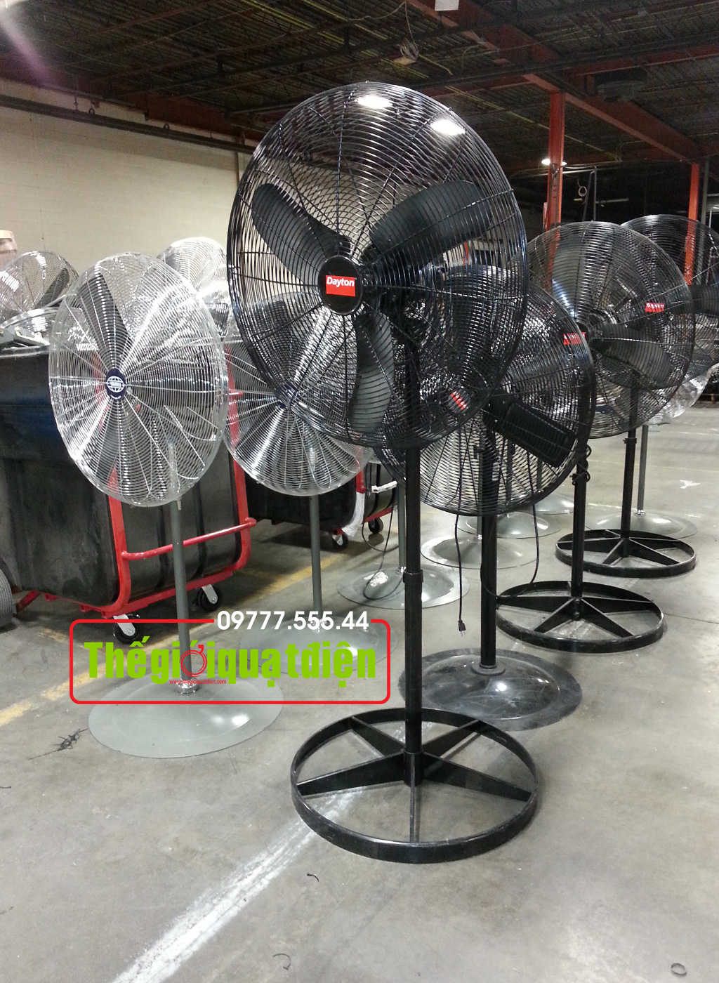 Quat-cay-dung-cong-nghiep