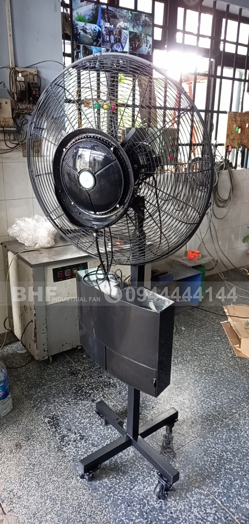 Mẫu thiết kế mới quạt đứng phun sương công nghiệp