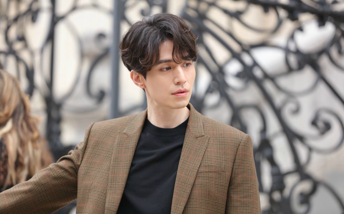 Kiểu tóc side part rủ