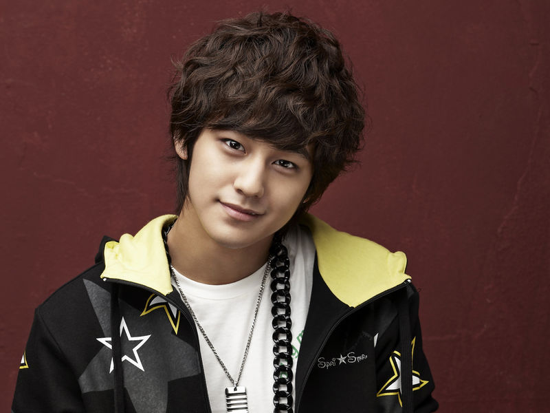 Kiểu tóc xoăn hàn quốc