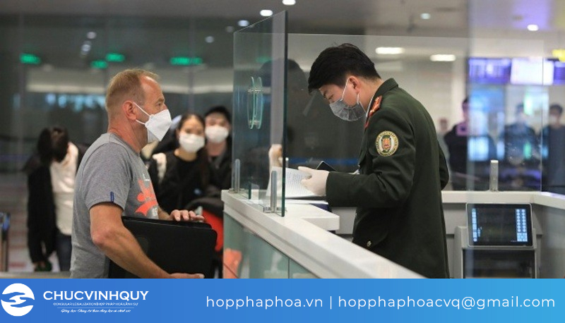 Khi nào thì người nước ngoài được miễn thị thực?