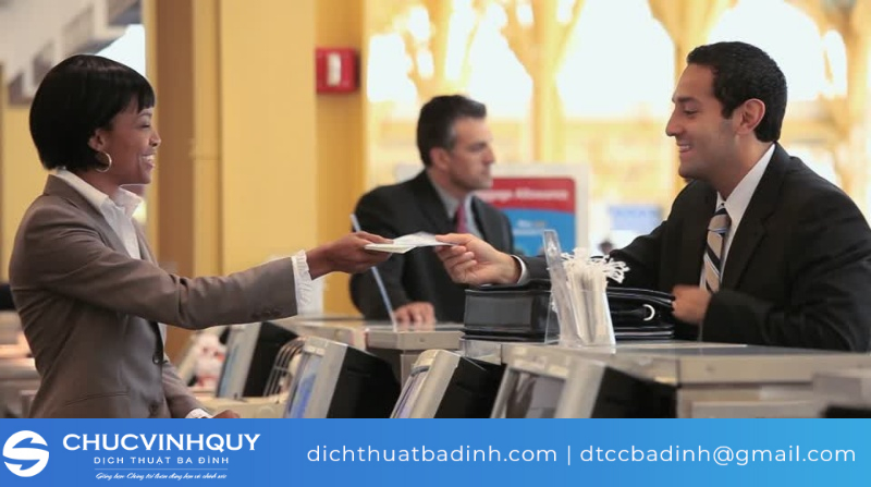 Bạn cũng cần lưu ý tới tờ khai xuất nhập cảnh