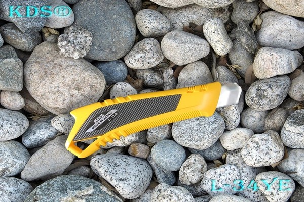 Lưu ý khi sử dụng dao rọc đa năng L-34YE: