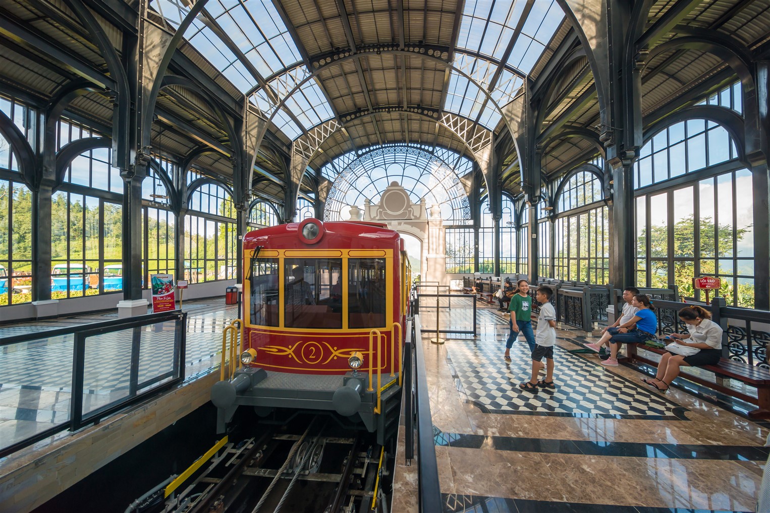 Nhà ga tàu hỏa Mường Hoa