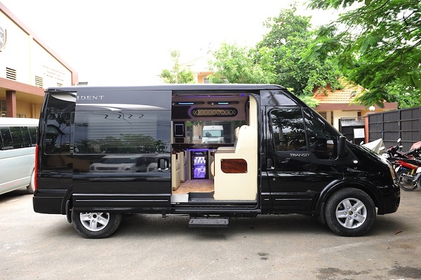 thuê xe limousine đi sapa 9 chỗ