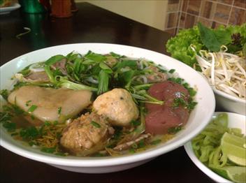 dieu-ky-dieu-trong-to-bun-bo-hue