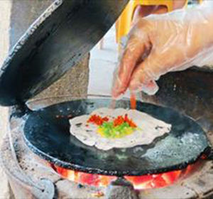 5-mon-an-vat-ban-nen-an-khi-den-hue