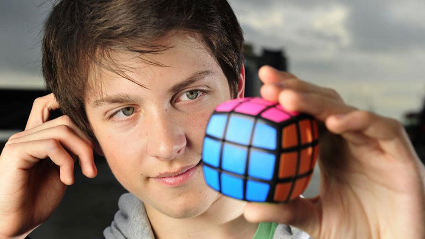 Feliks Zemdegs là ai? Huyền thoại chơi rubik với những kỷ lục không tưởng