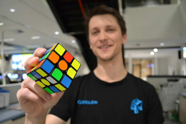 feliks zemdegs là ai? - Sự thật về Feliks Zemdegs