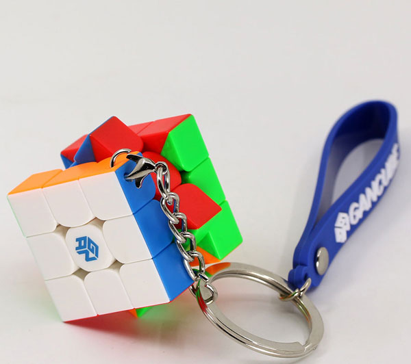 Cảm nhận GAN 330 Cube ảnh 02