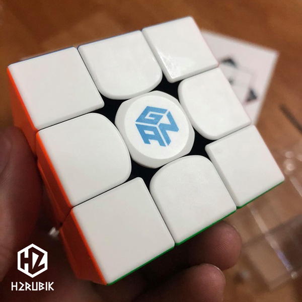 Thiết kế bên ngoài gan 354m v2