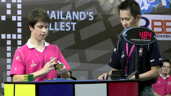 Feliks Zemdegs tại World Rubik's Cube Championship 2011