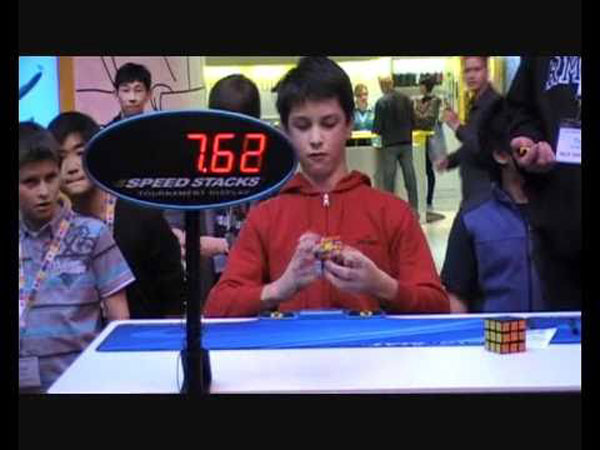 khởi đầu của huyền thoại feliks zemdegs