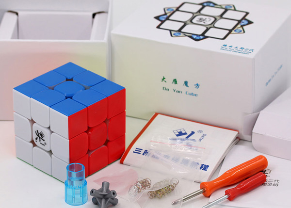 DaYan TengYun v2 - bên trong hộp