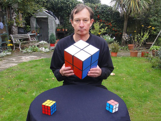 Tony Fisher - Dành trọn cả đời cho niềm đam mê Rubik