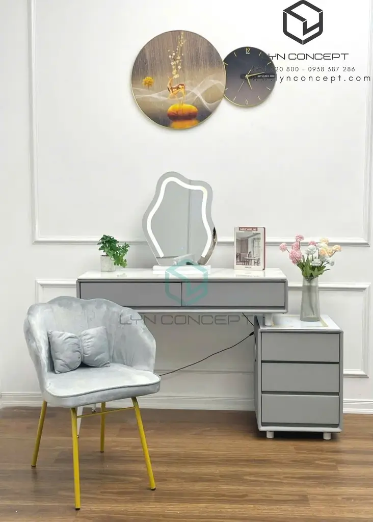 Bộ Bàn Trang Điểm Nhập Khẩu Thông Minh - BTĐ61.2