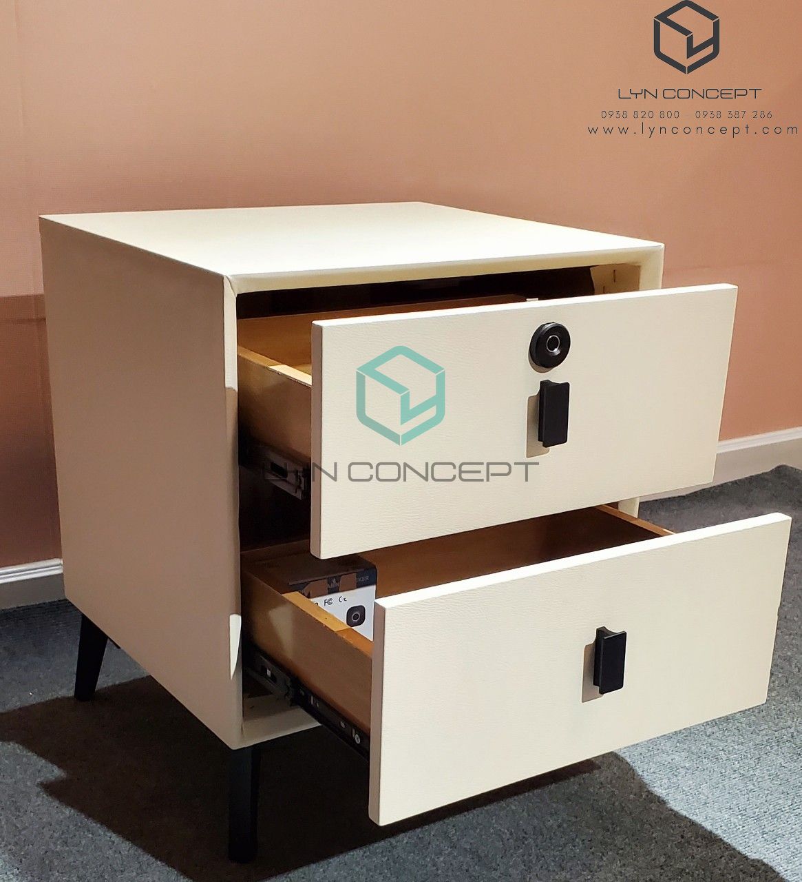 Tab Đầu Giường Bọc Da Màu Trắng Khóa Vân Tay Chân Sắt Sơn Đen - TĐG29.20