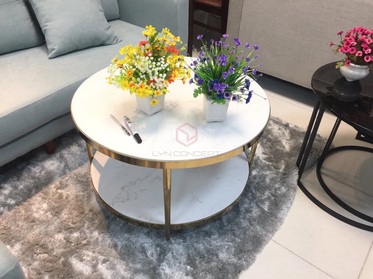 Bàn Trà Tròn Mặt Đá Trắng 2 Tầng Chân Inox Mạ Vàng Cao Cấp - BT02B