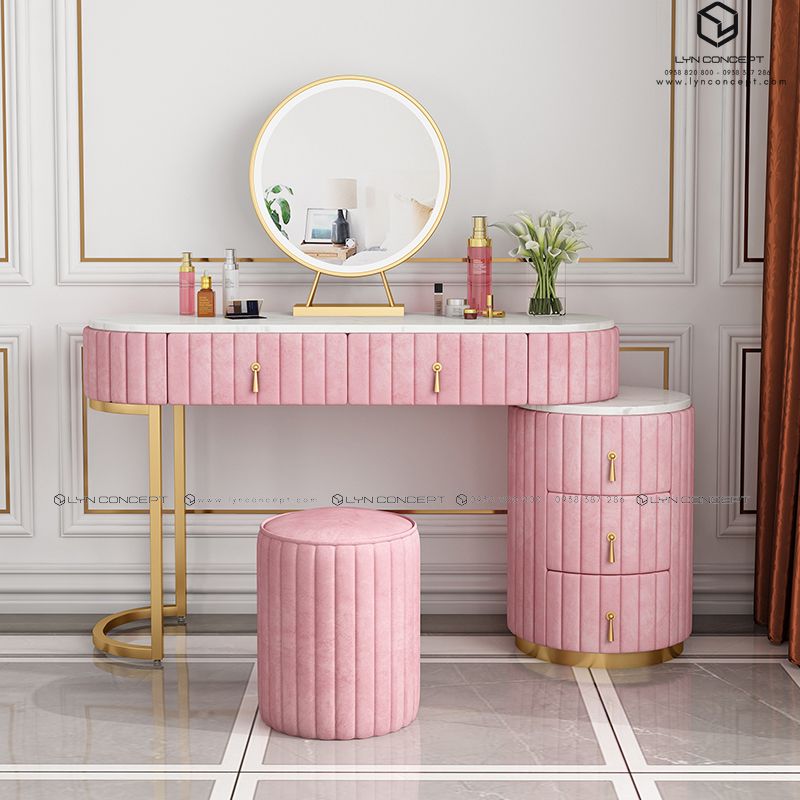 Bộ Bàn Trang Điểm 2 Hộc Kéo Bọc Vải Màu Hồng Chân Sắt Kiểu Sơn Vàng - BTĐ33F