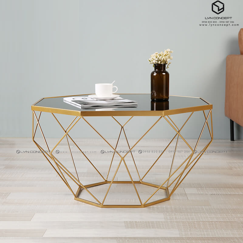 Bàn Trà Kim Cương Mặt Kính Đen Chân Sắt Sơn Vàng