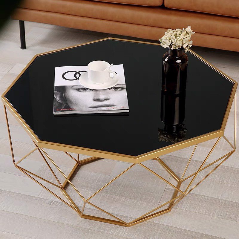 Bàn Trà Kim Cương Mặt Kính Đen Chân Sắt Sơn Vàng