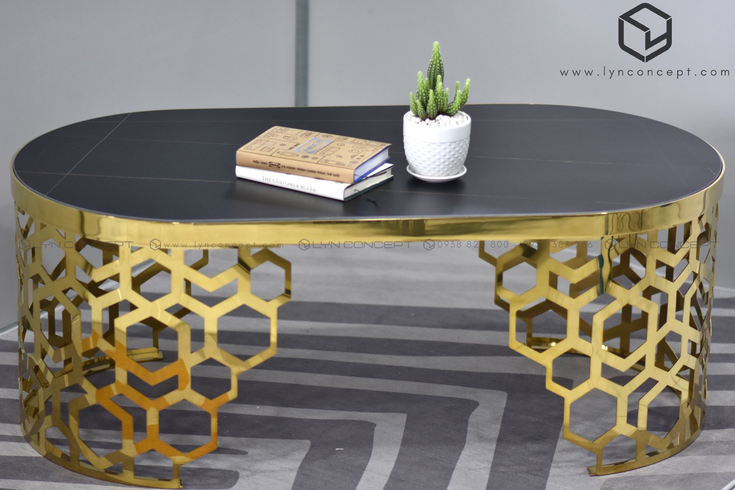 Bàn Trà Manfred Mặt Bàn Ceramic Đen Chân Inox Hình Lục Giác Mạ Màu Vàng Cao Cấp - BT20D