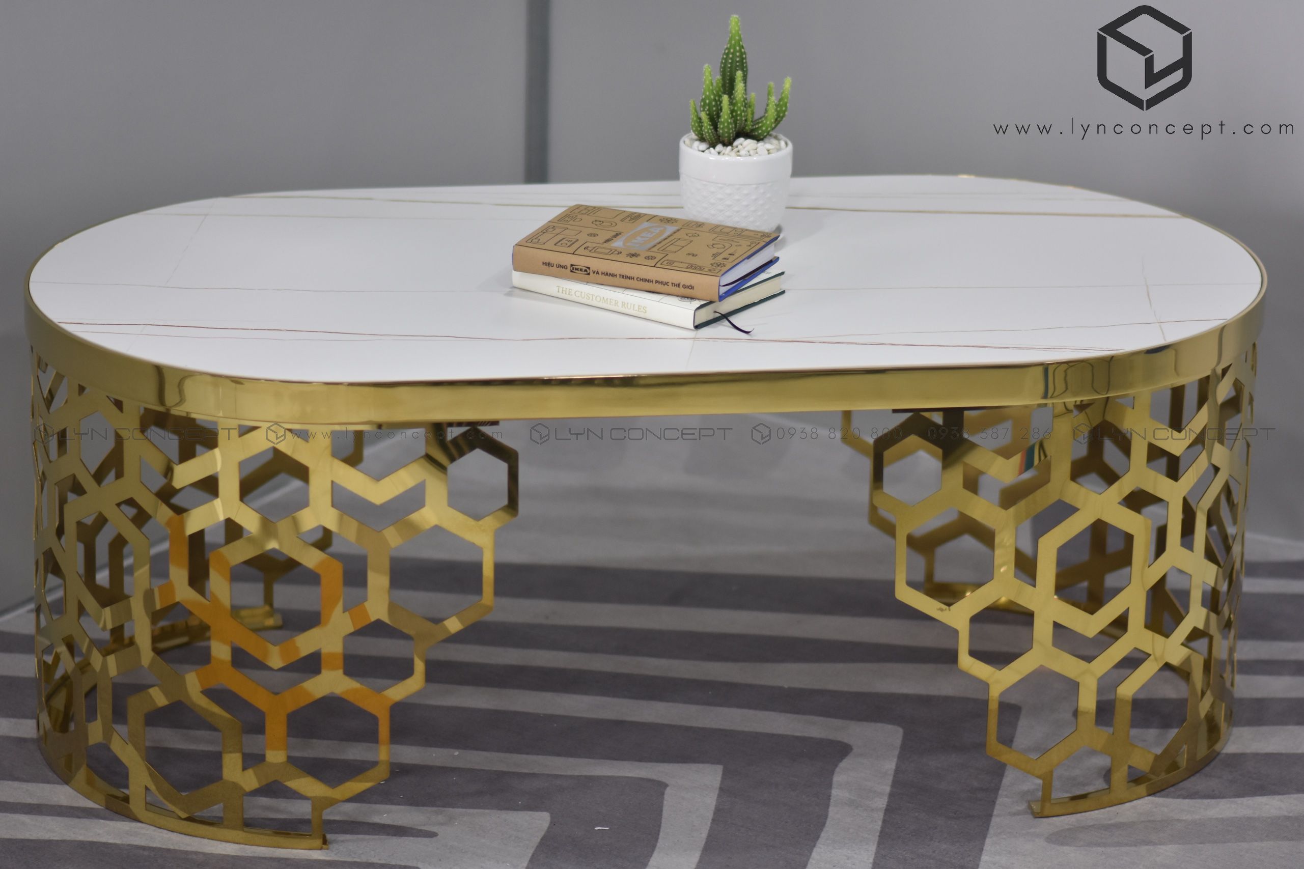 Bàn Trà Manfred Mặt Bàn Ceramic Trắng Chân Inox Hình Lục Giác Mạ Màu Vàng Cao Cấp - BT20C