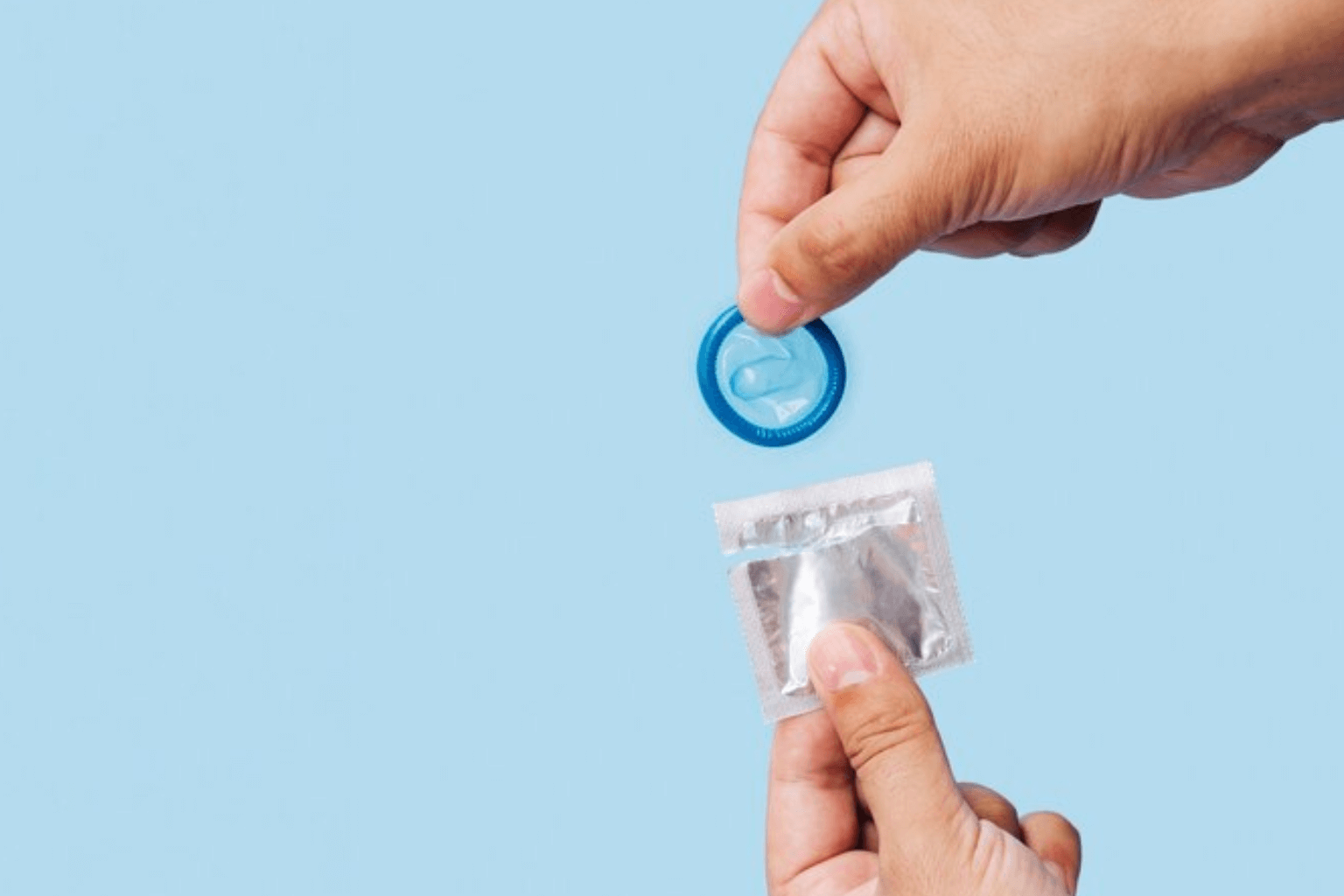 Bao cao su không thể ngăn ngừa 100% các bệnh lây truyền qua đường tình dục (STDs)