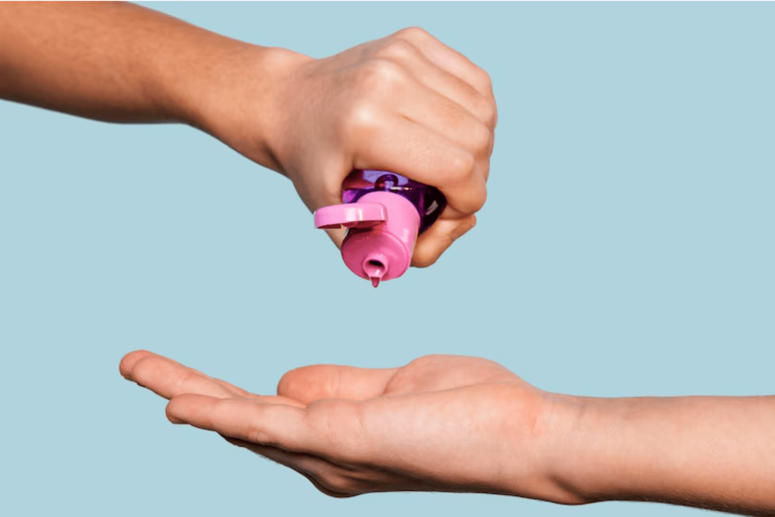 Cách chọn và sử dụng gel bôi trơn đúng cách