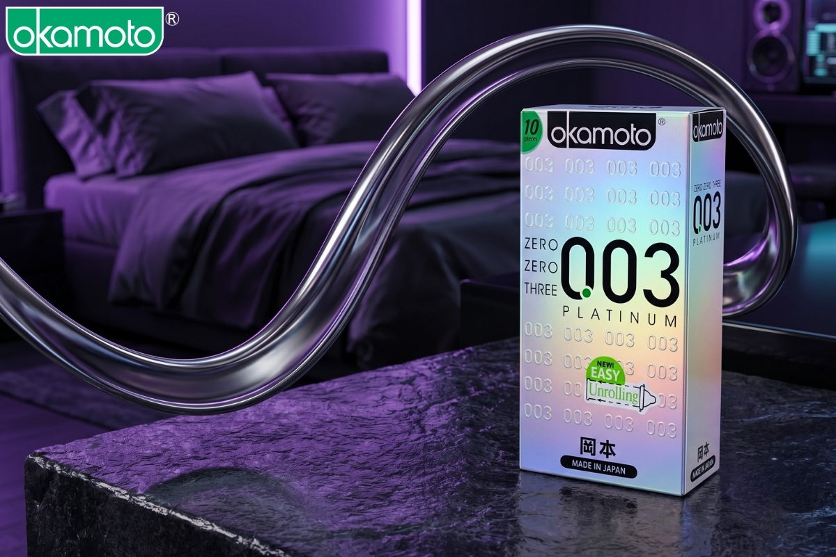 Bao cao su cao cấp Nhật Bản Okamoto 0.03 Platinum bề mặt mịn màng.