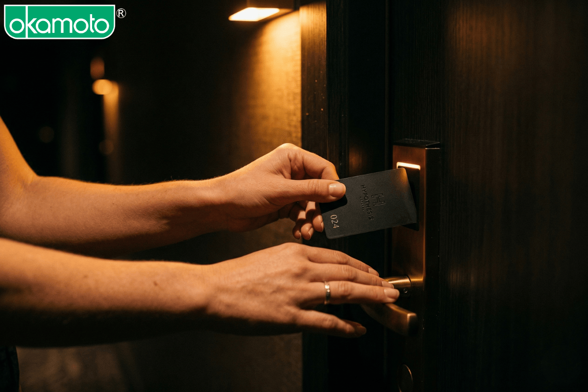 Ảo giác ẩn danh giúp giải phóng những khao khát thầm kín nhất chốn phòng the.