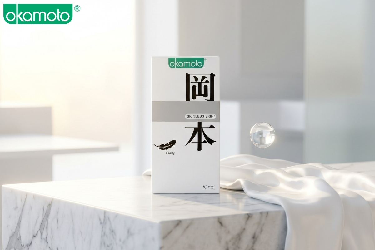 Bao cao su Okamoto Skinless Skin Purity trong suốt, không mùi cho người mới.