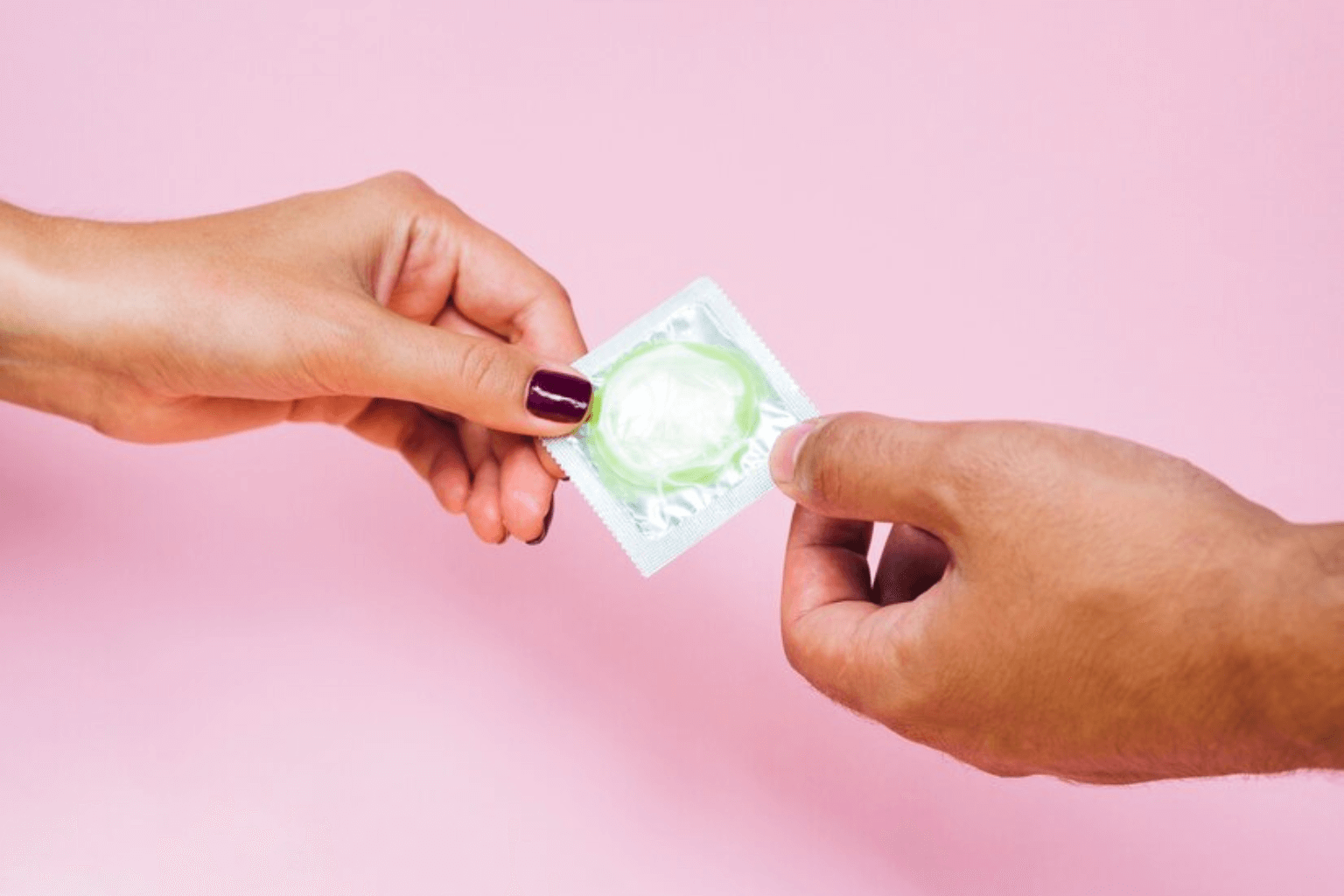 Câu hỏi thường gặp (FAQ) về bao cao su nữ