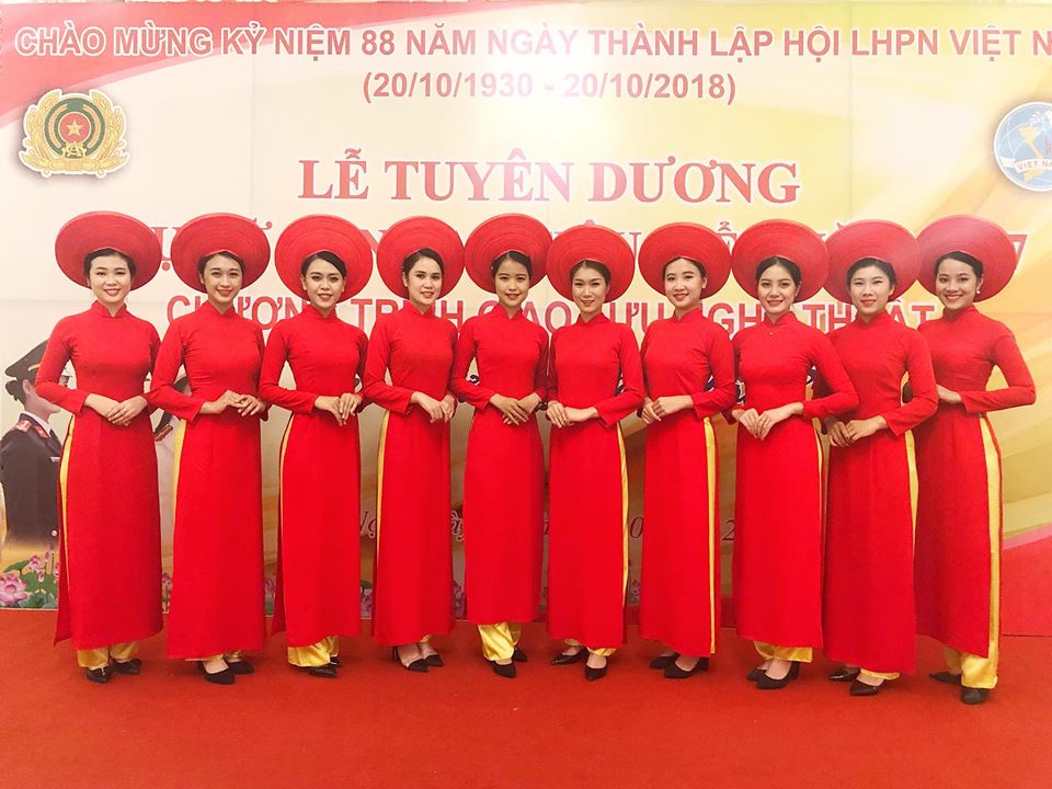 lễ tân