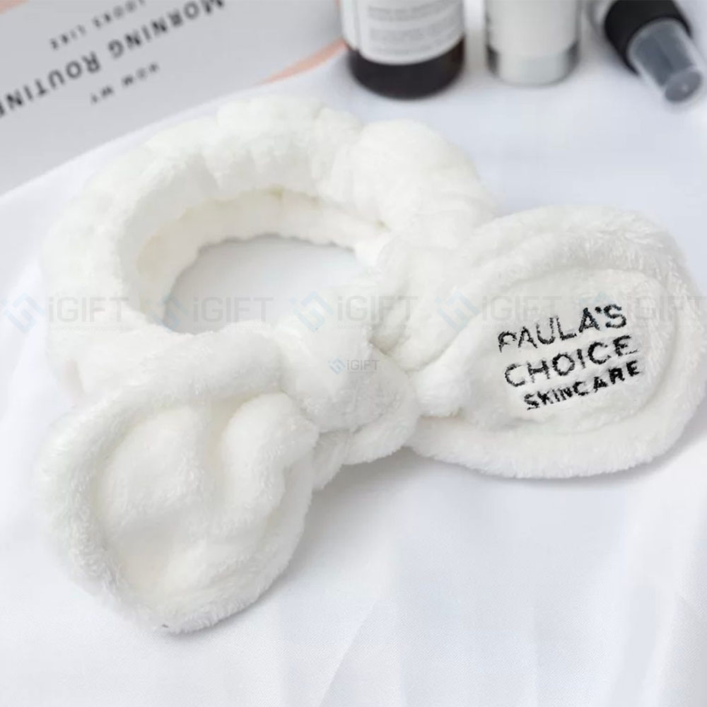 Vì sao băng đô cài tóc in logo được các brand mỹ phẩm lớn lựa chọn? 2 Vì sao băng đô cài tóc in logo được các brand mỹ phẩm lớn lựa chọn? Quà tặng công nghệ doanh nghiệp