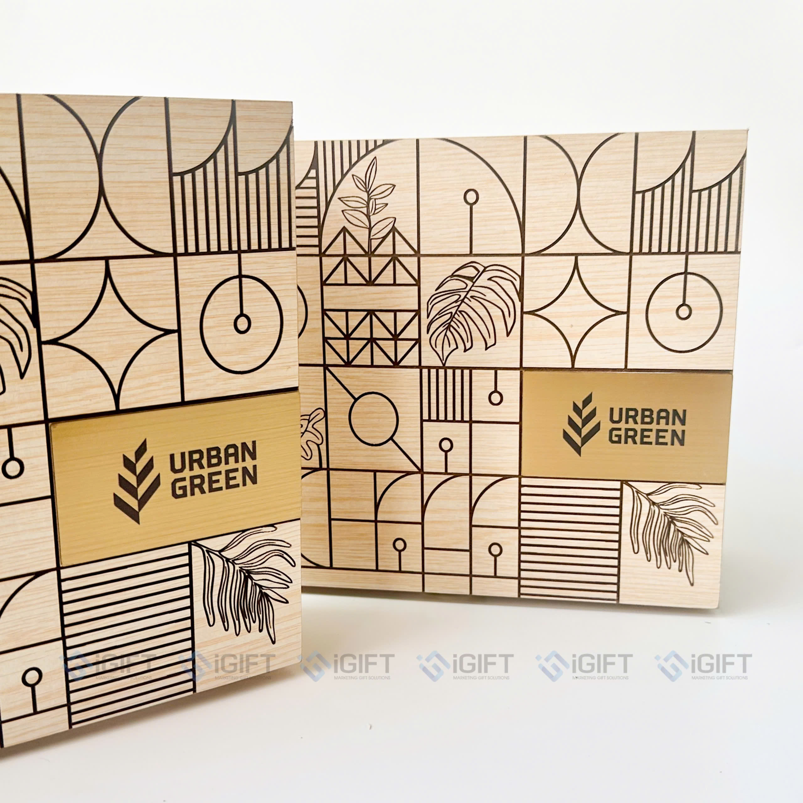 Hộp gỗ khắc theo yêu cầu - tag logo Urban Green 2 Hộp gỗ khắc theo yêu cầu - tag logo Urban Green Quà tặng công nghệ doanh nghiệp