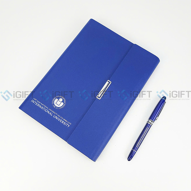 Bộ quà tặng văn phòng - In Logo theo yêu cầu 2 Bộ quà tặng văn phòng - In Logo theo yêu cầu Quà tặng công nghệ doanh nghiệp