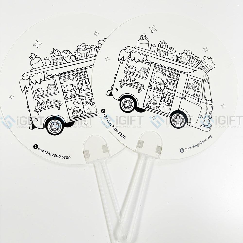 Quạt giấy cán nhựa cầm tay - In logo Dwight School Hanoi 1 Quạt giấy cán nhựa cầm tay - In logo Dwight School Hanoi Quà tặng công nghệ doanh nghiệp