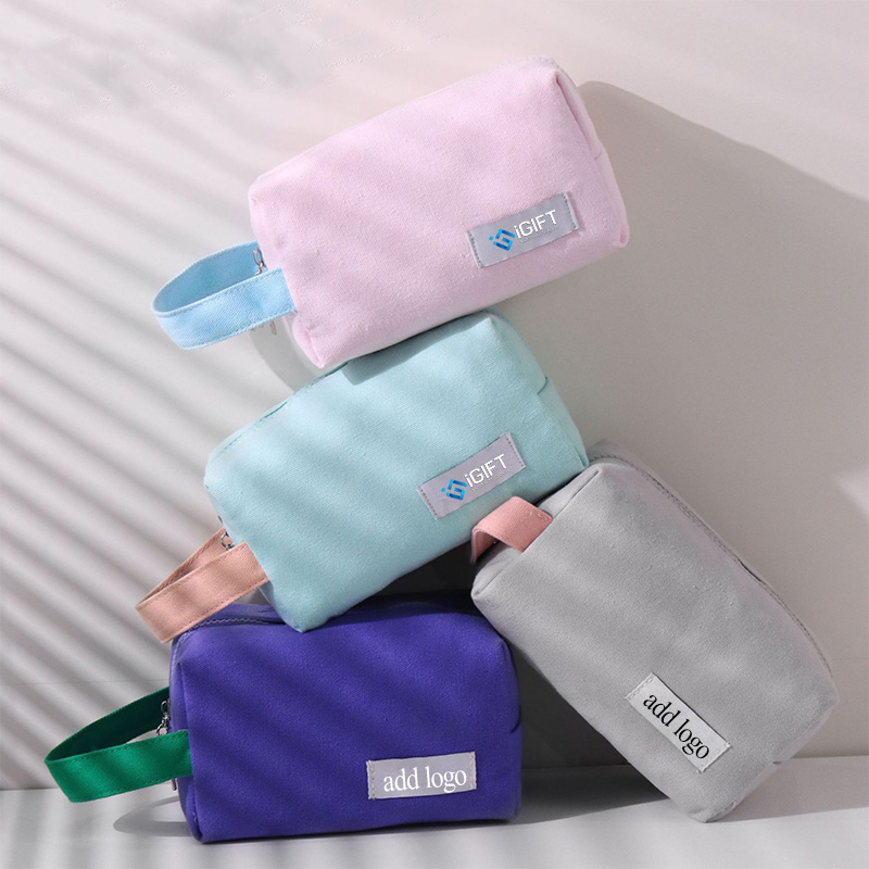 Túi đựng mỹ phẩm du lịch - In logo theo yêu cầu 3 Túi đựng mỹ phẩm du lịch - In logo theo yêu cầu Quà tặng công nghệ doanh nghiệp