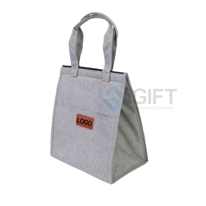 Túi giữ nhiệt đựng cơm đa năng (có ngăn đựng bình nước) - In logo tag da theo yêu cầu 3 Túi giữ nhiệt đựng cơm đa năng (có ngăn đựng bình nước) - In logo tag da theo yêu cầu Quà tặng công nghệ doanh nghiệp