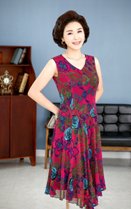 Dam trung nien du tiec sat nach