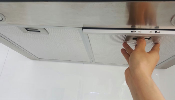 5 bước vệ sinh máy hút mùi đúng cách