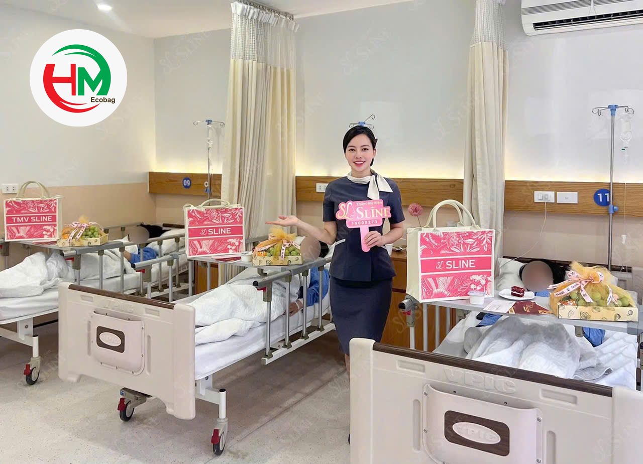 Khách hàng dành nhiều lời khen về quà tặng túi vải từ thương hiệu